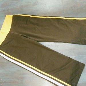 Brown/yellow Capri athletic pants